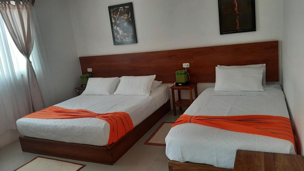 Hostal Tero Real Puerto Villamil Ngoại thất bức ảnh