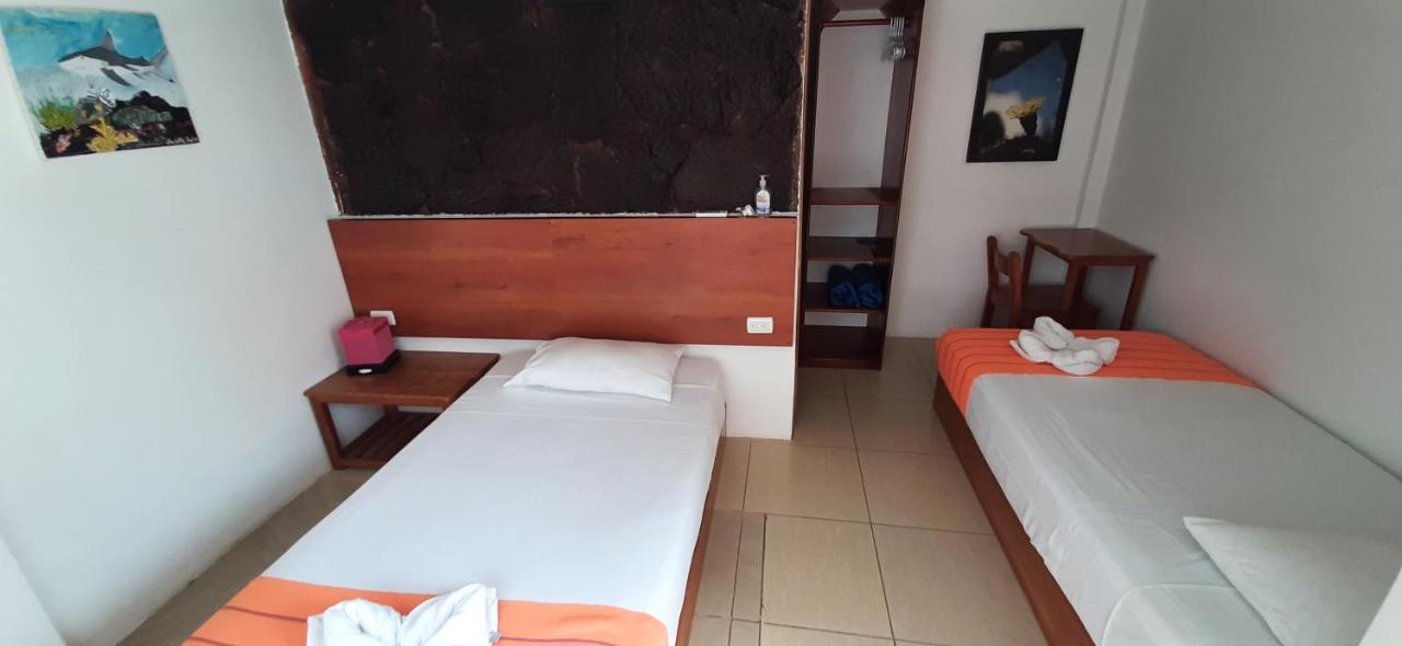 Hostal Tero Real Puerto Villamil Phòng bức ảnh