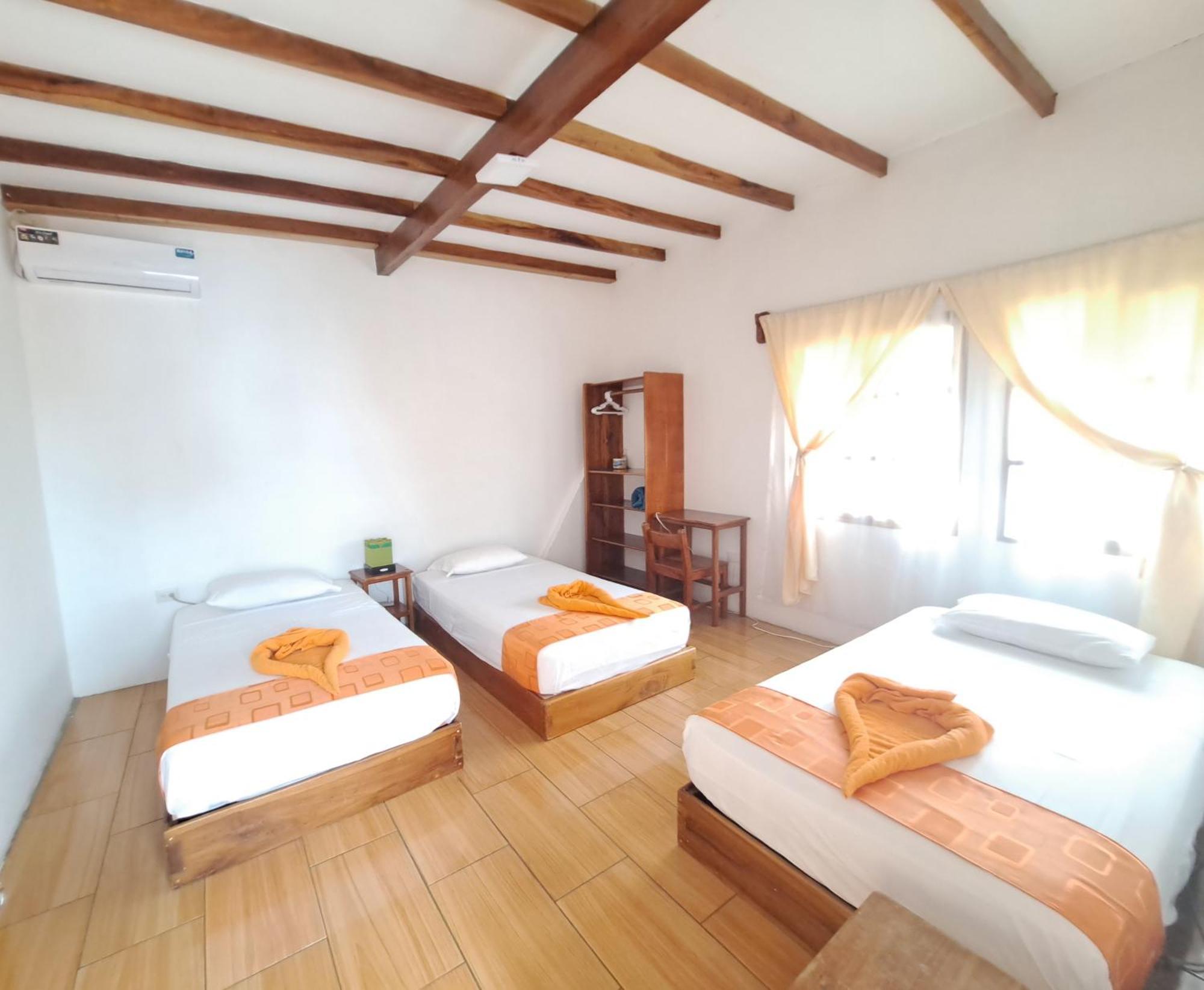 Hostal Tero Real Puerto Villamil Phòng bức ảnh